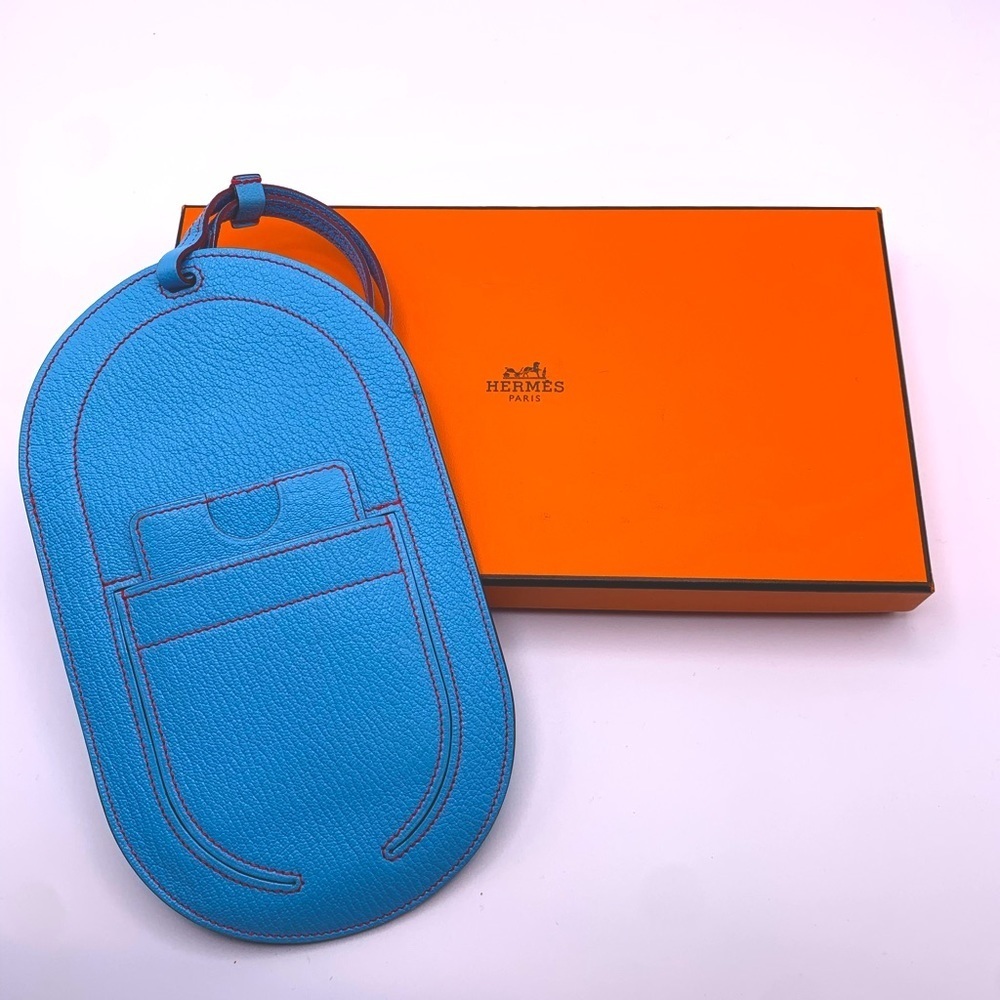 Hermes Chèvre Mysore In-The-Loop Phone to Go GM Case Celeste